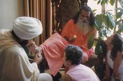 Yogi Bhajan - Swami Satchidananda 