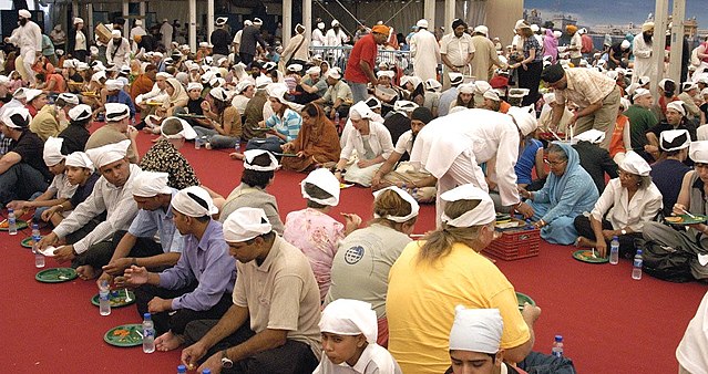 Langar (WikimediaCommons)